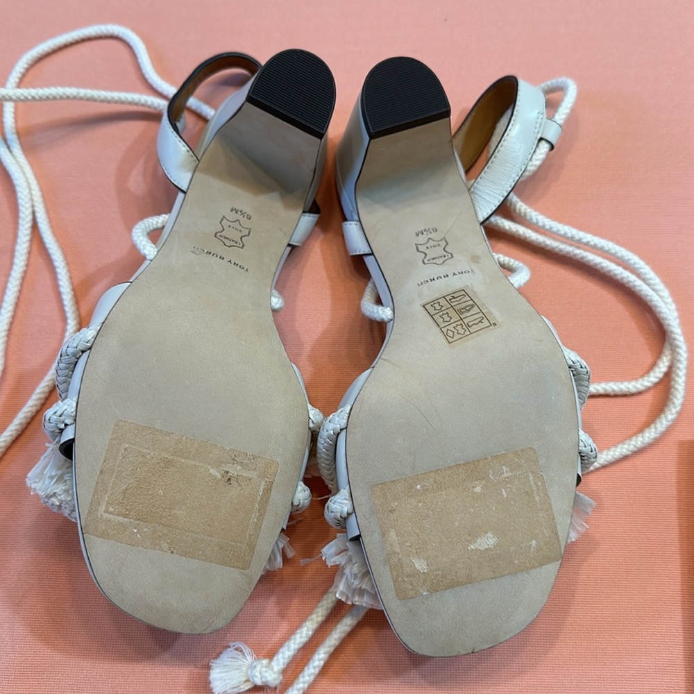 New Tory Burch Shoes. White. Size 6.5. Includes Dust Bag. - Picture 7 of 7